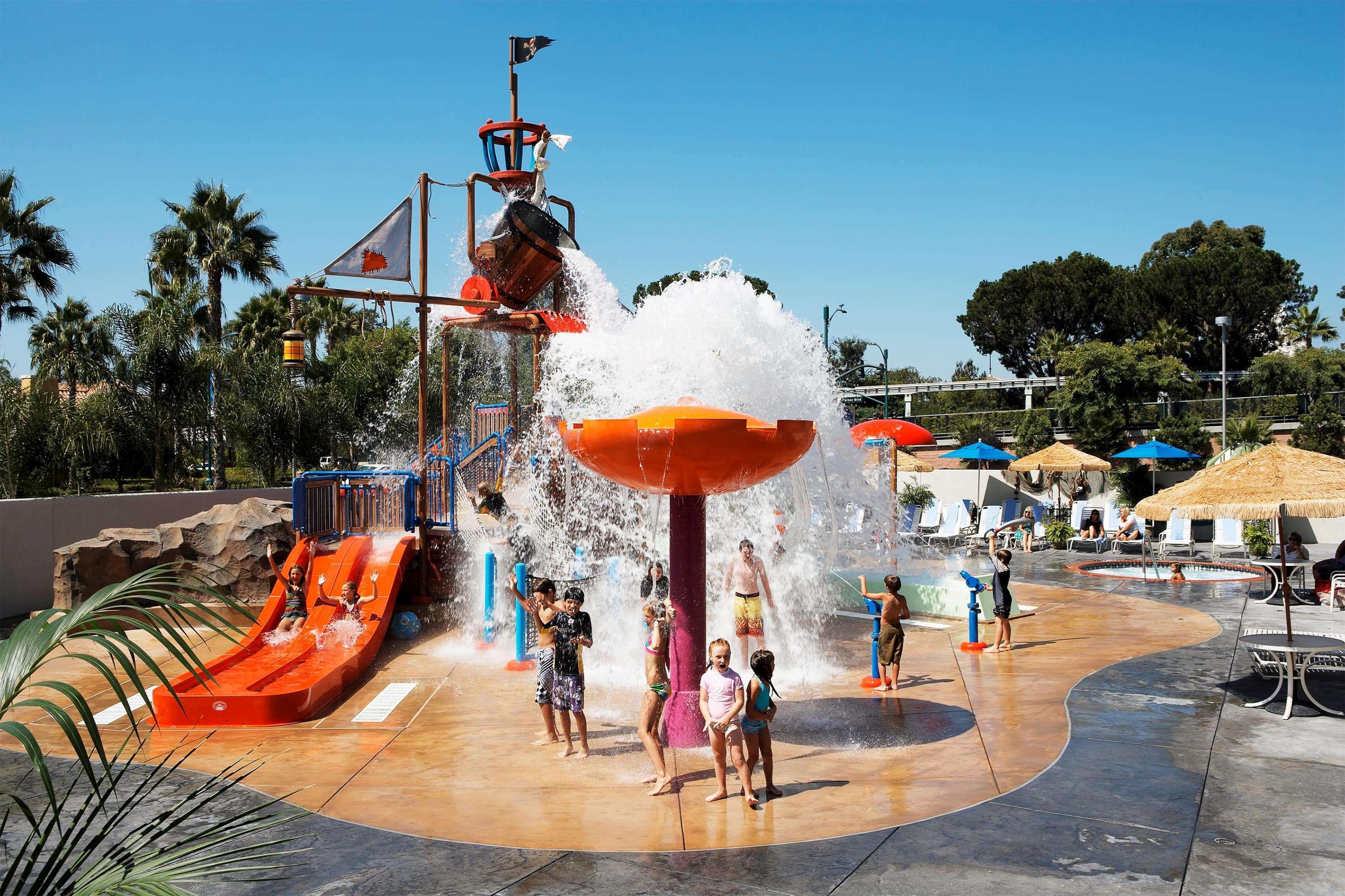 Howard Johnson By Wyndham Anaheim Hotel & Water Playground Zewnętrze zdjęcie