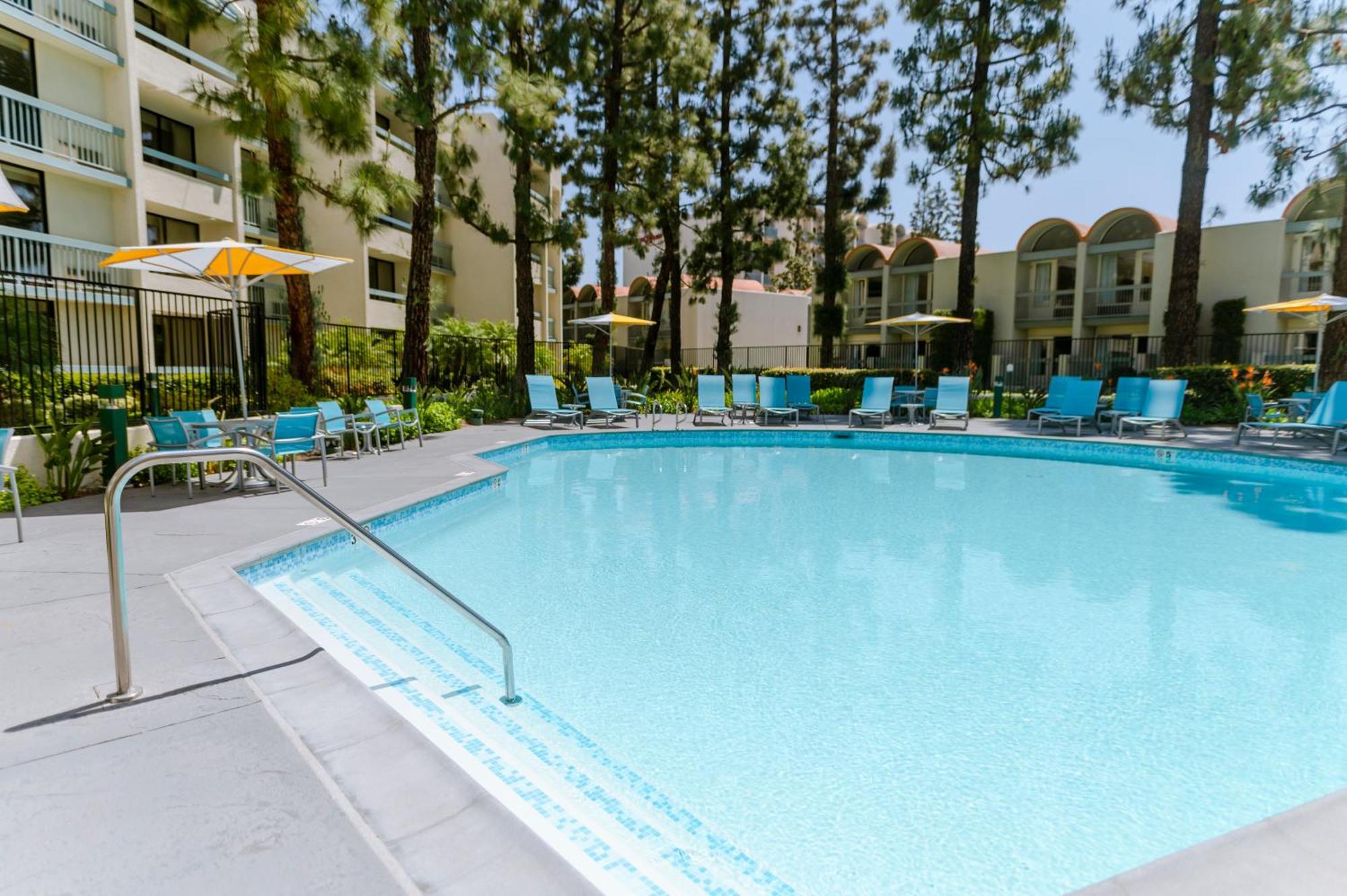 Howard Johnson By Wyndham Anaheim Hotel & Water Playground Zewnętrze zdjęcie