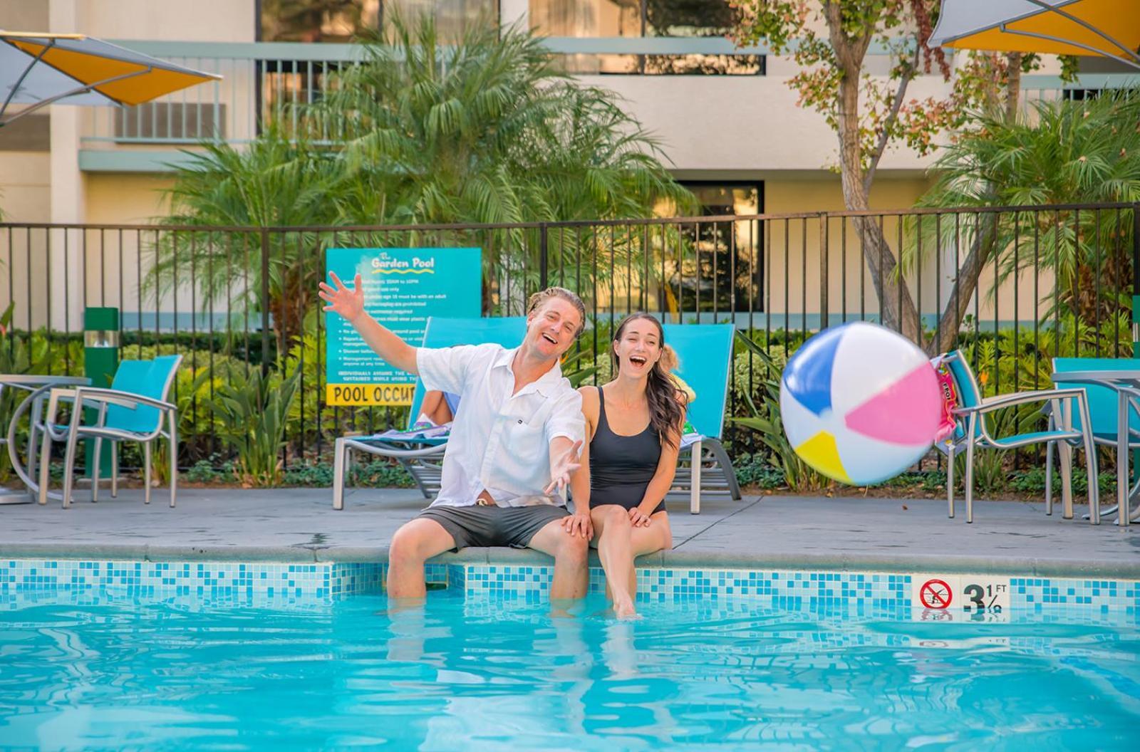 Howard Johnson By Wyndham Anaheim Hotel & Water Playground Zewnętrze zdjęcie